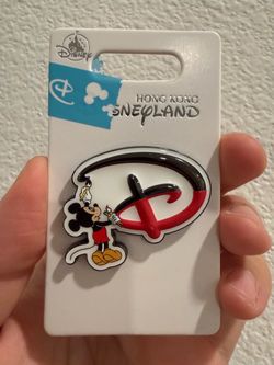 Hong Kong Disneyland Mickey D pin new