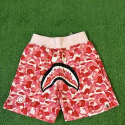 BAPE PINK CAMO ABC SHORTS SIZE L
