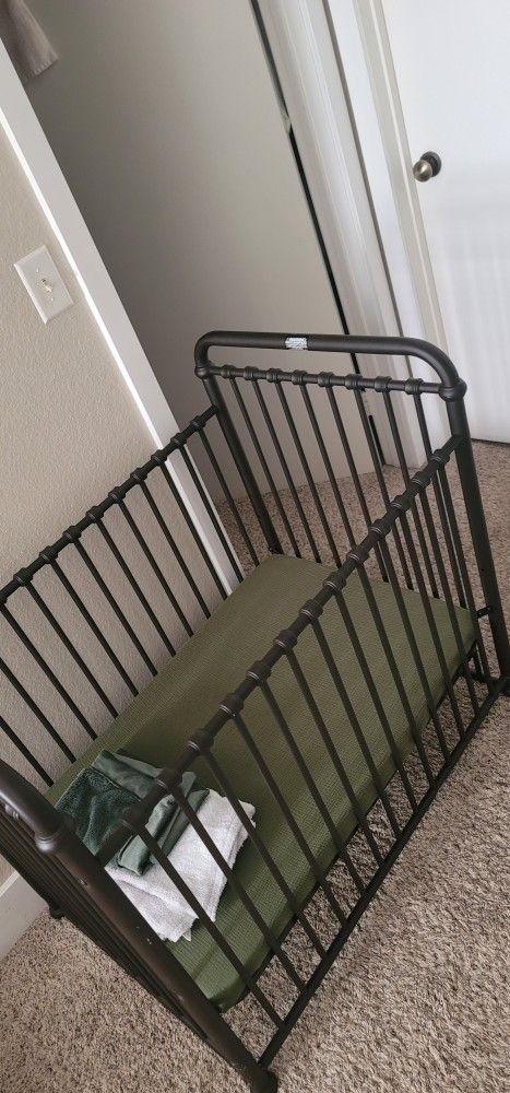 Mini Crib