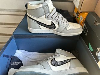 Air Jordan 1 Retro High “Dior” Men 12