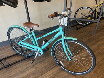 Bianchi Milano hybrid bicycle. NEW