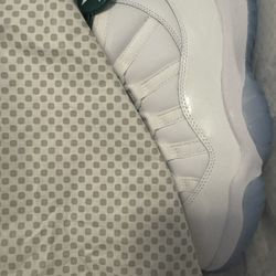 Jordan 11s Legend Blue 8.5