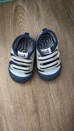 Baby shoes size 3