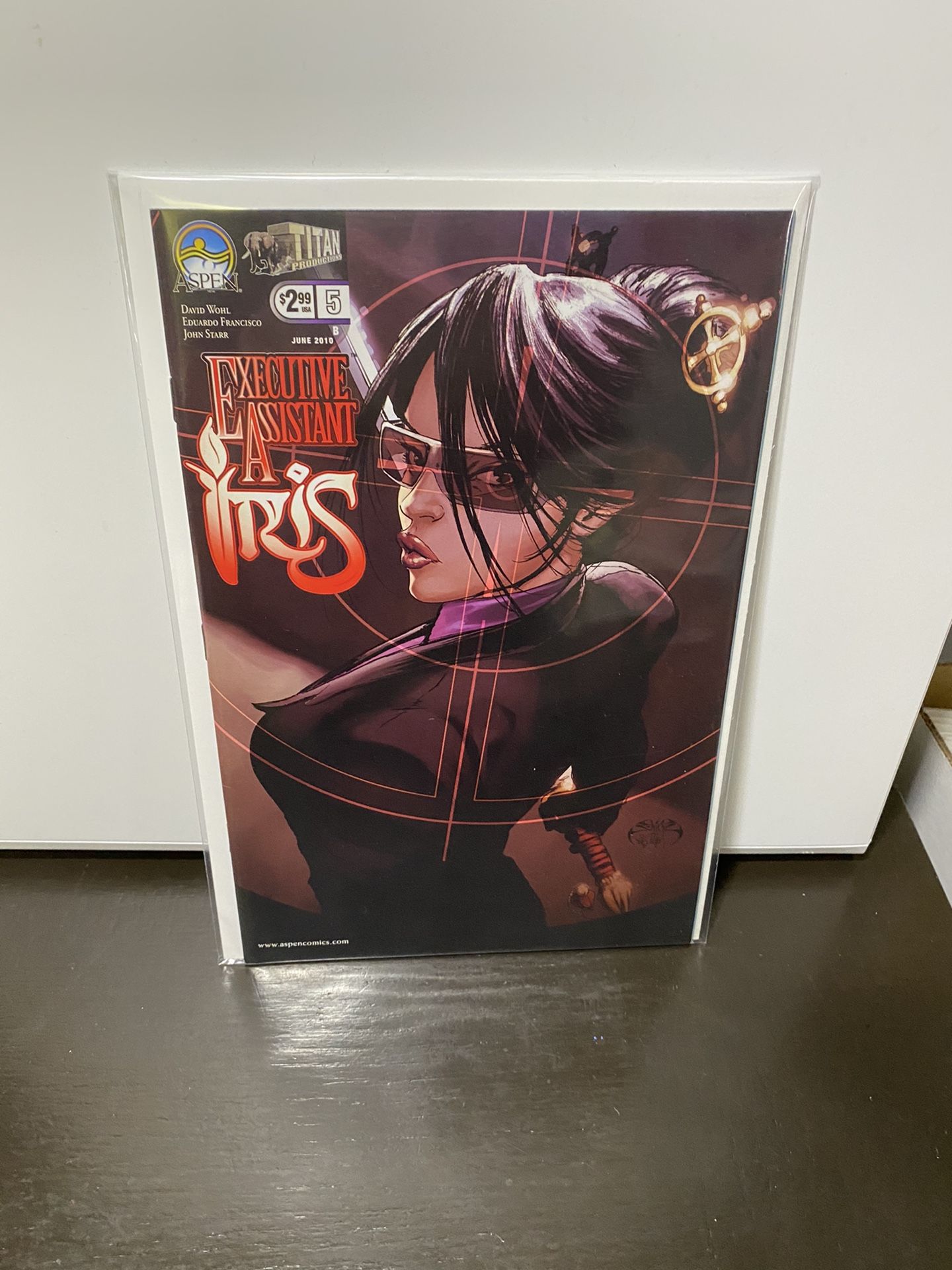 Executive Assistant Iris Issue 5B Aspen Comic 2011 NM- Francisco Variant