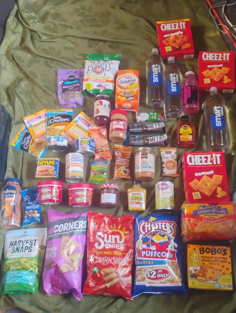 Trade Food For Games Cheetos Protein Bar Chocolate Peanuts Hazelnuts Chips Water Tuna Noodles