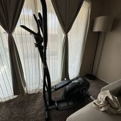 Maxkare Elliptical Machine 