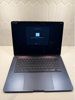 Apple MacBook Air 15” M4  - MW1L3LL/A 2025