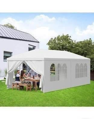 New 10’ x 20’ tent canopy event wedding party