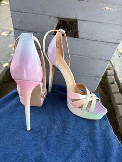 Shoedazzle Heels size 11