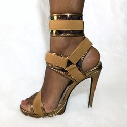 Women’s Sandy Gold Heels 👠.