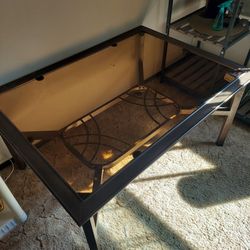 Outdoor Table Must Pick Up