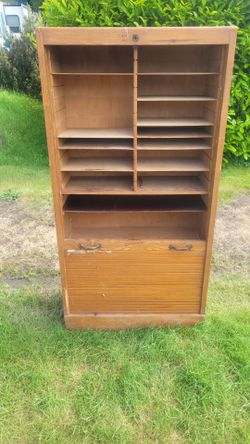 Rollaway free vintage cabinet