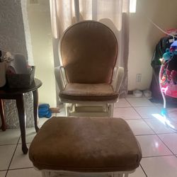 Rocking Chair 