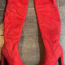 Woman’s Red Boots Size 9