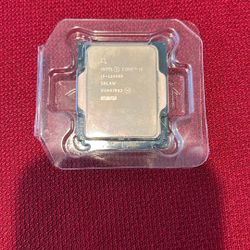Intel i5-12400F