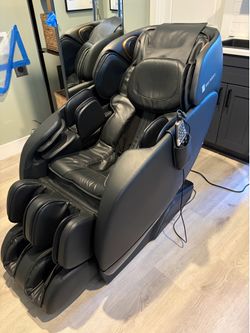 Inner Balance Full-Body Massage Chair – Zero Gravity, Foot Rollers & Air Compression