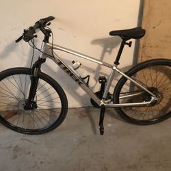 Trek dual hotsell sport 3 sale