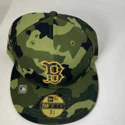 New era fitted hat 🧢 42$ each other teams and sizes available