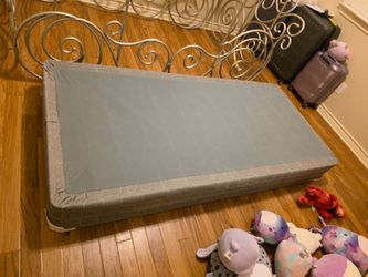 King size bed split box spring