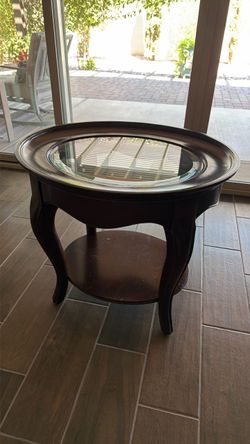 Side/coffee table