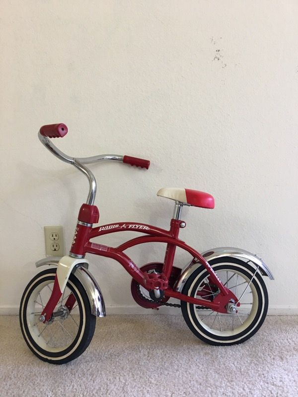 Radio Flyer Classic Red 10-Inch Bicycle with Chain Drive for Sale