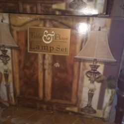 Elegant Lamp Set, 2x, NEW IN BOX