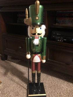 Nutcracker Wooden 24"