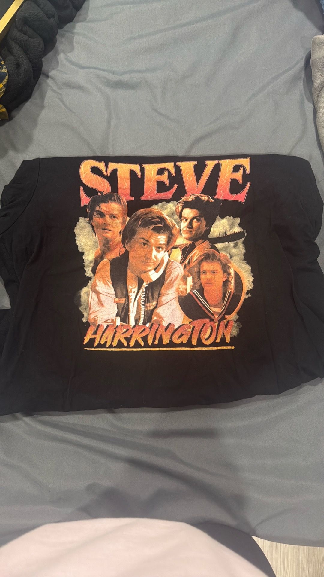 Stranger things graphic tee