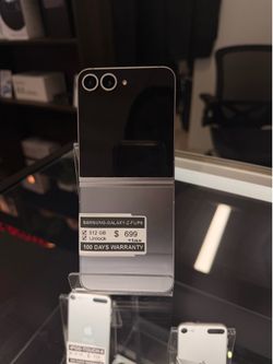 Samsung Galaxy Z Flip6