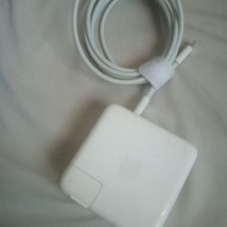 APPLE ADAPTER POWER 61W USB-C FOR MACBOOK PRO/AIR 20.3V/ 3A, 15V/ 3A, 9V/ 3A, 5.2V/ 3A