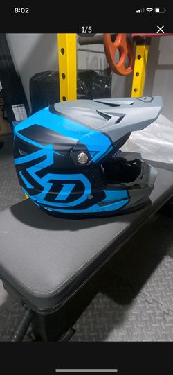 6D helmet
