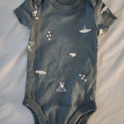 Short sleeved newborn onsie