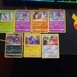 Pokémon Fusion Strike Holo Cards