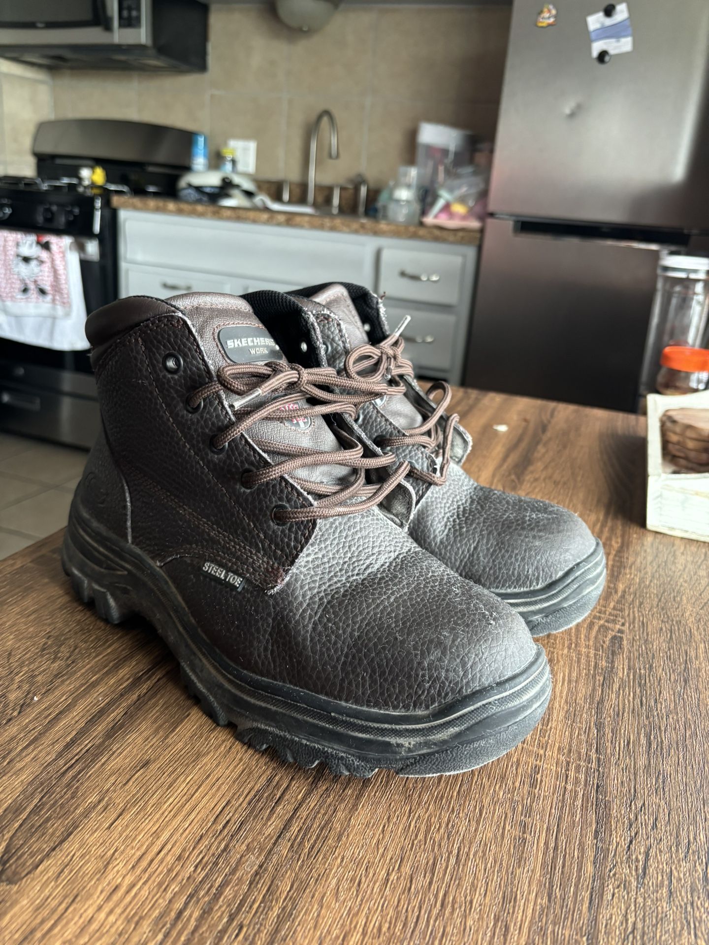 SKECHERS Work Shoes - 8.5 