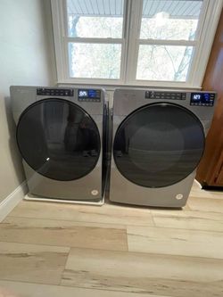 Whirlpool Front-Load Washer and Dryer Set