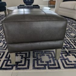 Ethan Allen Ottoman 
