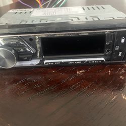 Single din radio ds18