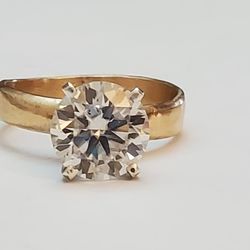 Genuine Diamond 2carat round brilliant cut Gold Ring