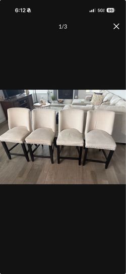 Set of 4 Upholstered Counter Stools