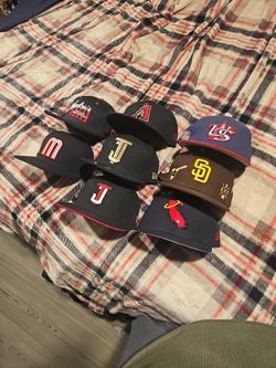 Hardly Worn New/Almost New Fitted 7 1/4 Baseball Hats & 1 SMALL/MEDIUM Flex Hat