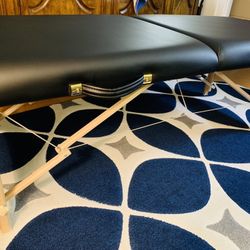 EarthLite Portable Cushioned Massage Table With Headrest 