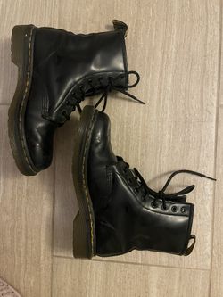 Women Doc Martens