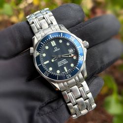 OMEGA Seamaster 300 2561.80.00 Date Navy Wave Dial Blue Dial 36mm  Stainless Steel Bracelet Quartz Watch Appraisal
