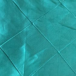 10 Aqua Satin Table Clothes: Great For Weddings/parties