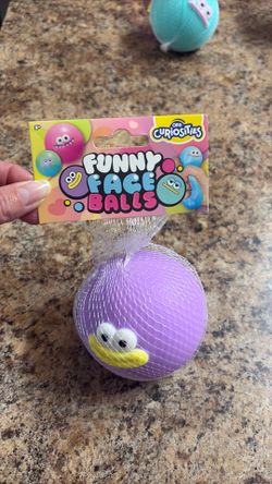 Funny face balls