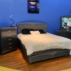 BRAND NEW BEDROOM SET KING IN STOCK!!! Free delivery!!!