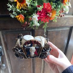 New! Salt & Pepper Shakers w/Western Texas Style Skull Holder