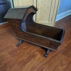 Gorgeous Old Baby Doll Cradle