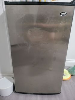 Mini Fridge