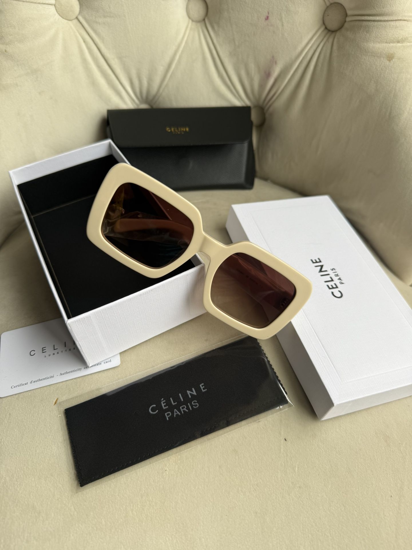 Sunglasses For Women Perfect Holidays Gift π